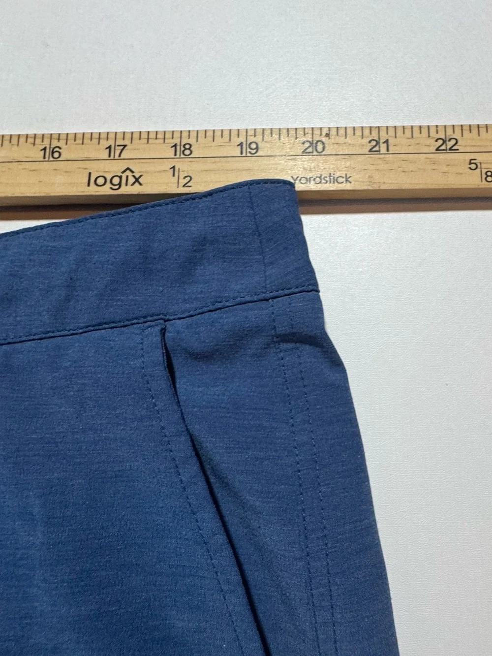 Faherty All Day Shorts Blue Size 38 Performance Stretch Hybrid Shorts